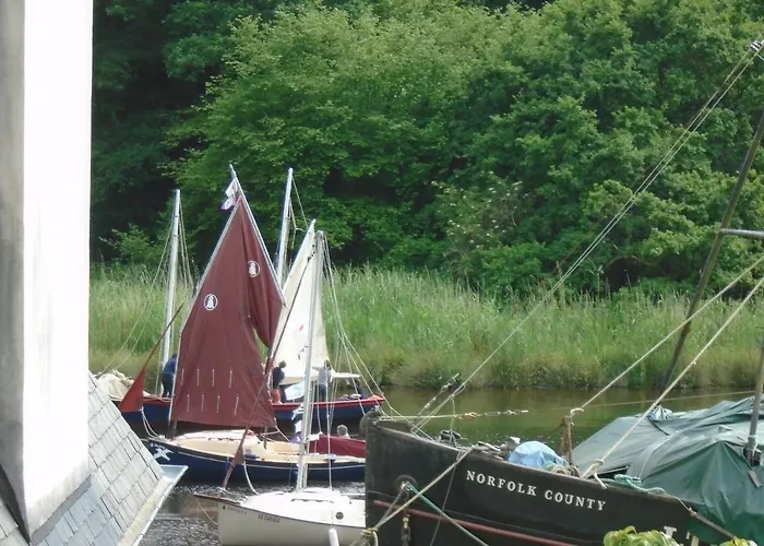 Crew Quarters Port Launay